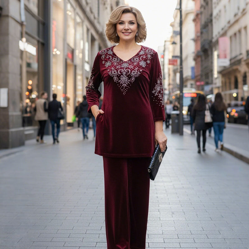 Elvire Elegant Velvet Two-Piece Set detail